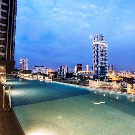 Sks Pavillion Residences By Beestay Management Джохор-Бару Экстерьер фото