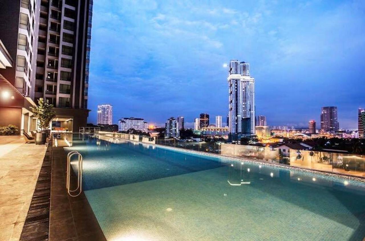 Sks Pavillion Residences By Beestay Management Джохор-Бару Экстерьер фото